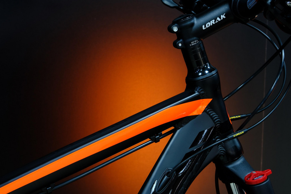 Lorak Sel 9150 Матовый Чёрный/Оранжевый 17р (на рост 155-173)