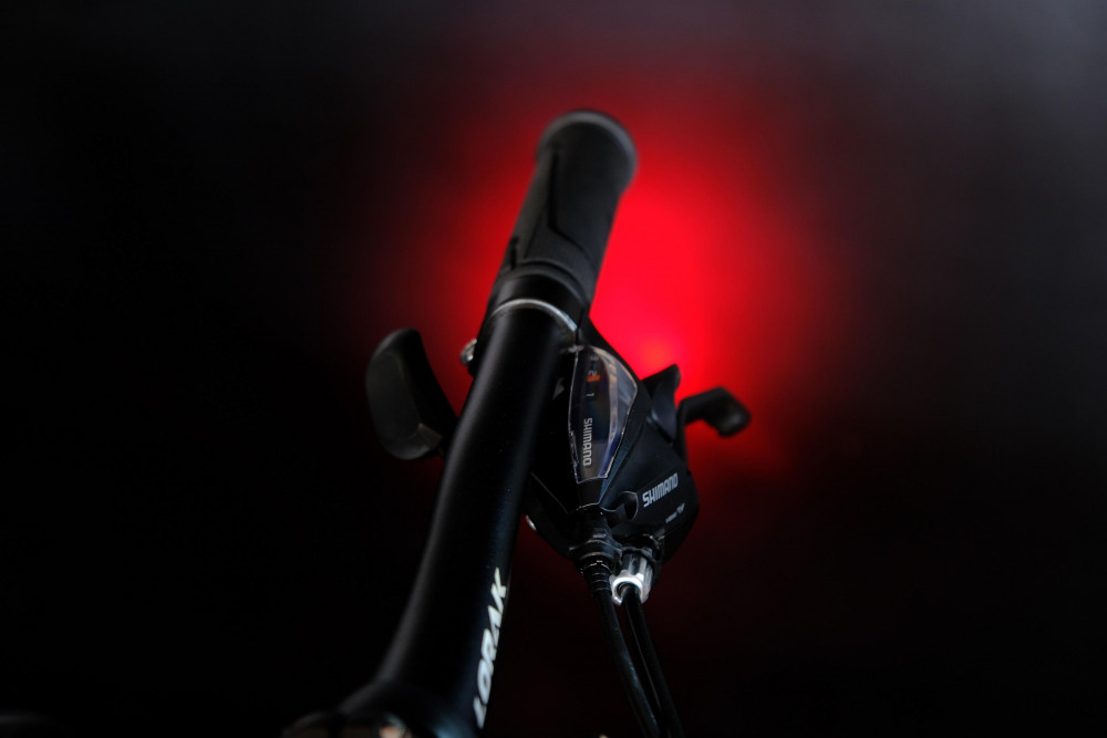 Lorak M-04 Prom Красный/Чёрный 19р (на рост 171-182)