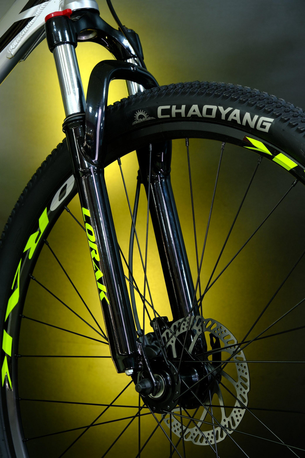 Lorak Sel 8900 HD Серебристый/Салатовый 17р (на рост 155-173)